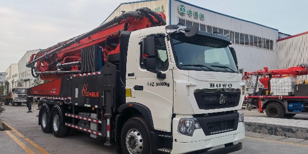 科尼樂(lè)豪沃44米泵車(chē)