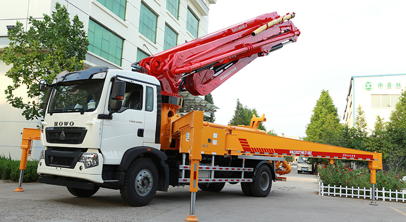 科尼樂(lè)小泵車迎新春，團(tuán)結(jié)力量共創(chuàng)輝煌