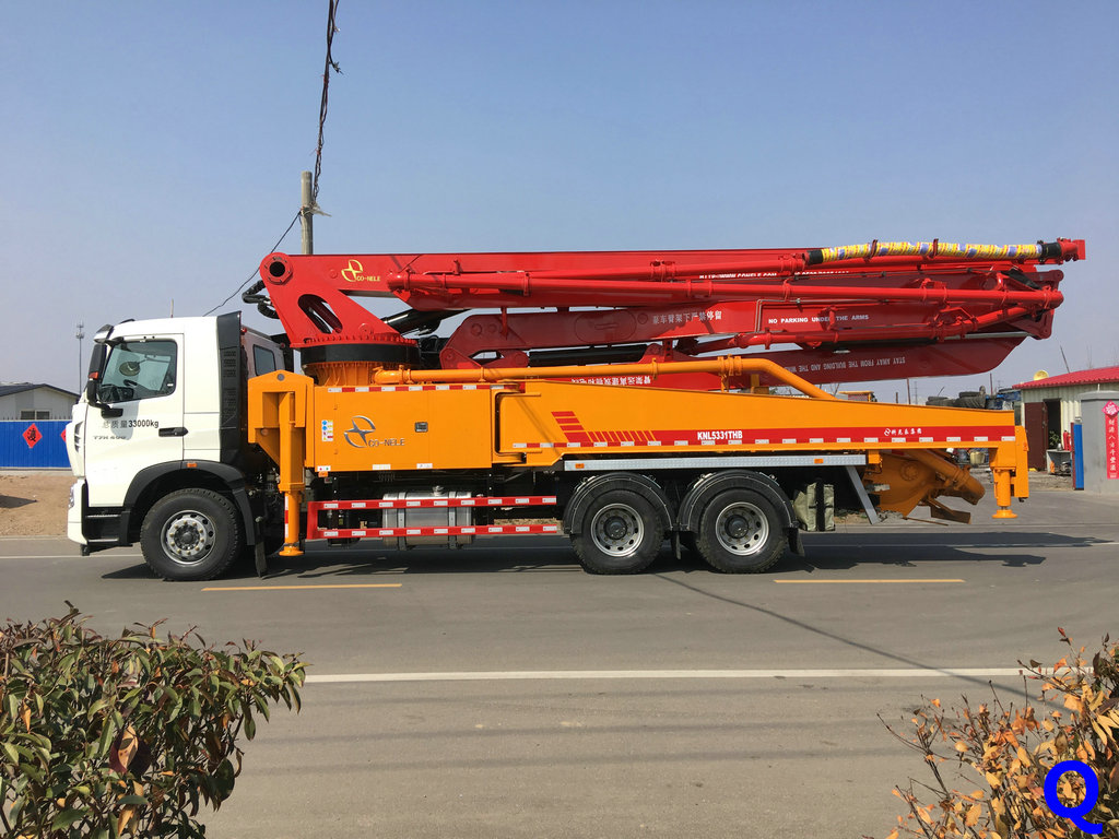 小型混凝土泵車，天泵，小型泵車，混凝土泵車